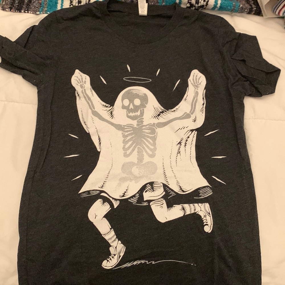Dark Grey Ghost Graphic Tee Size XS